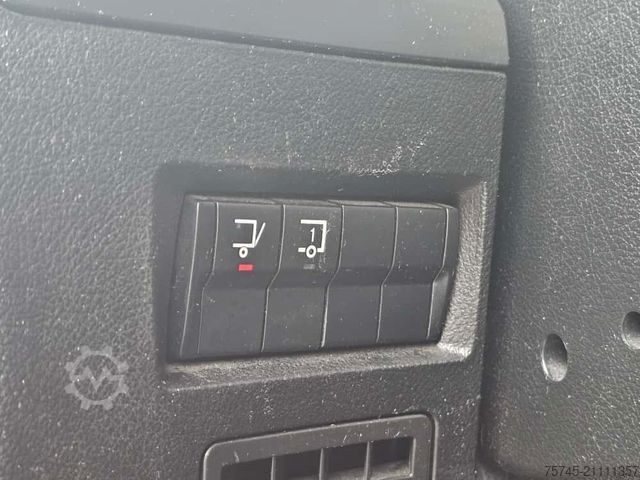 Šaldytuvas sunkvežimis MERCEDES-BENZ ANTOS 1827 * THERMOKING T-1000 R SPECTRUM * LBW