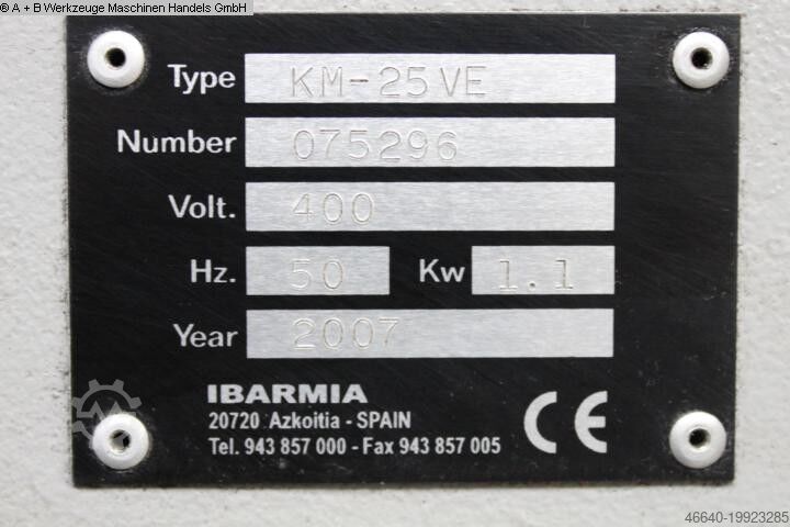 Máy khoan bàn IBARMIA KM-25 VE