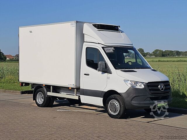 Dubă frigorifică MERCEDES-BENZ SPRINTER 516 Koelwagen Automaat!