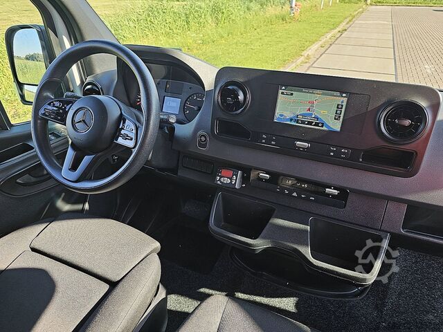 Dubă frigorifică MERCEDES-BENZ SPRINTER 516 Koelwagen Automaat!