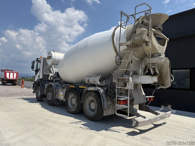 コンクリートミキサートラック Iveco Trakker 410T50 CIFA 13cbm 8x4 40Ton