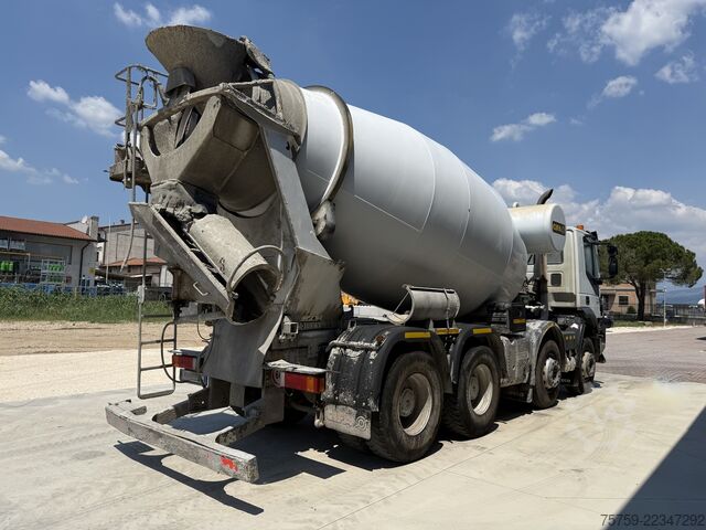 コンクリートミキサートラック Iveco Trakker 410T50 CIFA 13cbm 8x4 40Ton
