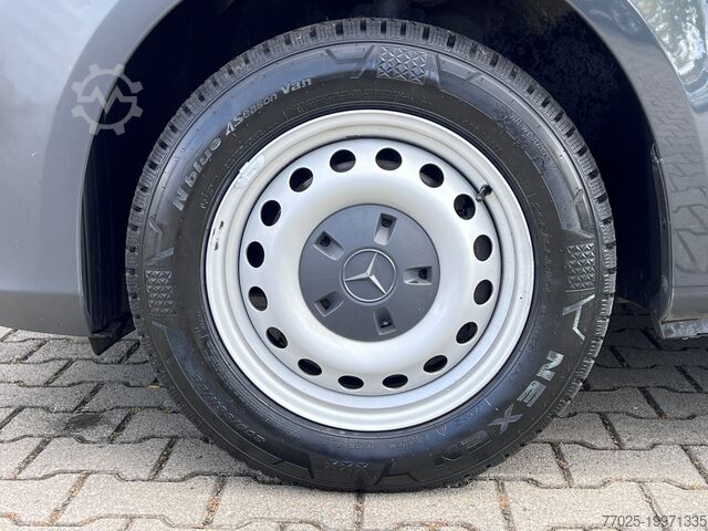 Skåpbil Mercedes-Benz Vito 2 Sitze Komfort AHK 2,0t