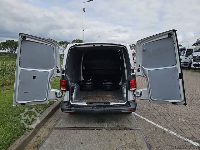  VOLKSWAGEN TRANSPORTER 2.0 TDI L1H1 Navi Automaat
