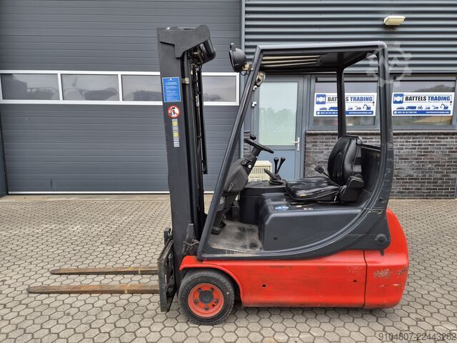 Forklift Linde E16C, Triplex, Freelift & Sideshift.
