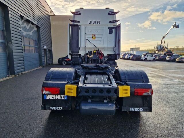 Tractor estándar Iveco Stralis