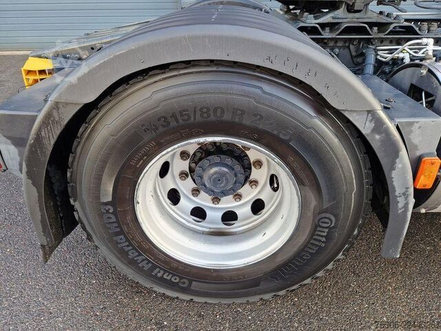 Tractor estándar Iveco Stralis