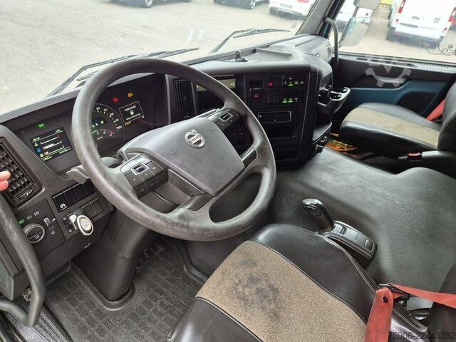 Tractor estándar Volvo FMX