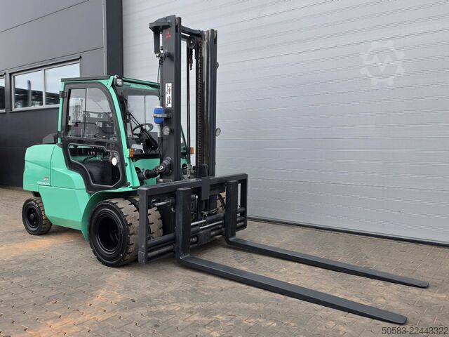 Dieselstapler Mitsubishi FD55NT