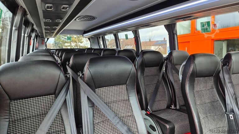 Kleinbus IVECO 2x Daily 70 Lagerfahrzrug Ferqui Sunrise 2,5 m B