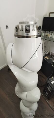 Industrial robot KUKA LBR iiwa