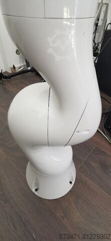 Industrial robot KUKA LBR iiwa