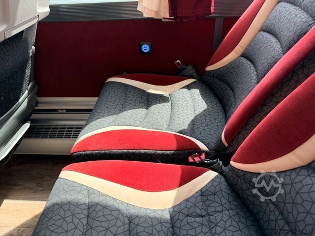 Autobus granturismo SETRA S 516 HD/2 48+2+1