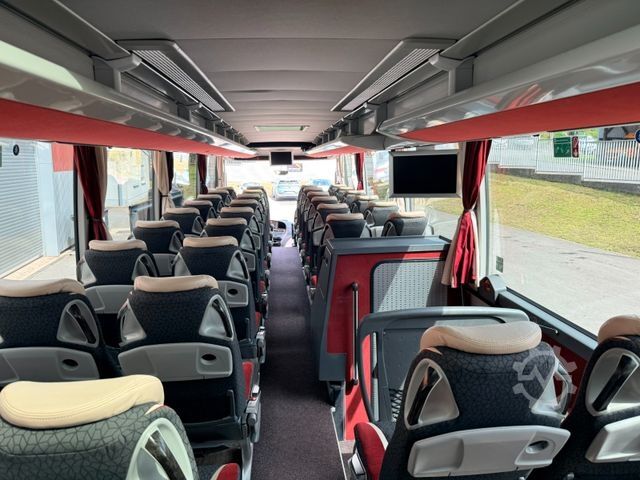 Autobus granturismo SETRA S 516 HD/2 48+2+1