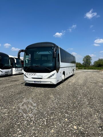Međugradski autobus Neoplan Trendliner