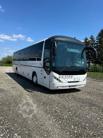 Međugradski autobus Neoplan Trendliner