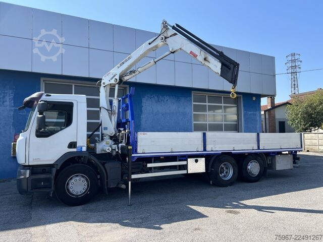 Truck with fixed flatbed and crane Renault Premium 340