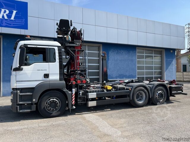 āķa manipulatora kravas automobilis ar celtni MAN TGS 26.470
