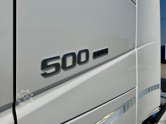 Standarta vilcējs Volvo fh 500 i save