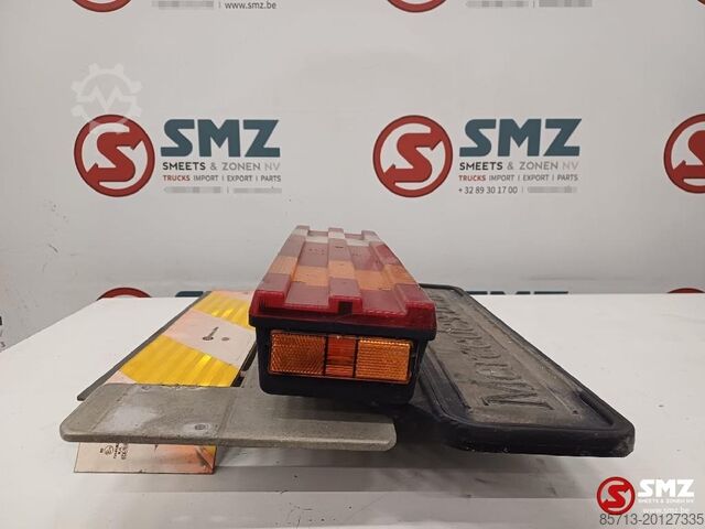 尾灯 Mercedes Occ achterlicht links met steun Mercedes