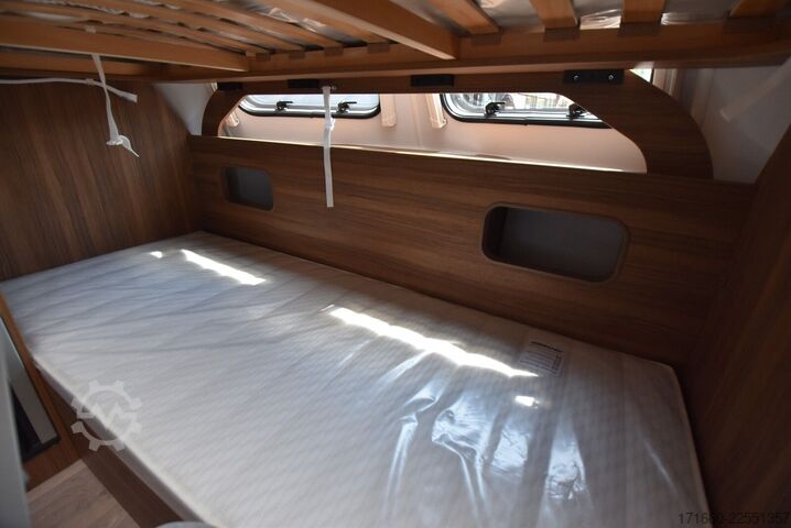 Caravana HYMER/ERIBA Eriba Touring 560 Komfort Paket, 1400kg
