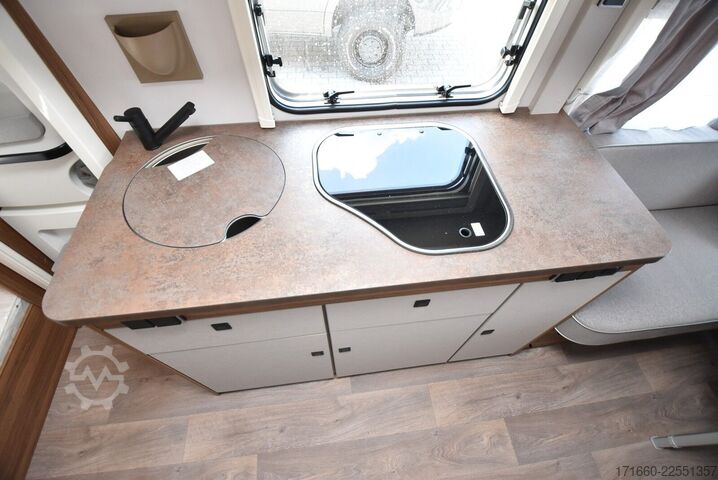 Caravana HYMER/ERIBA Eriba Touring 560 Komfort Paket, 1400kg