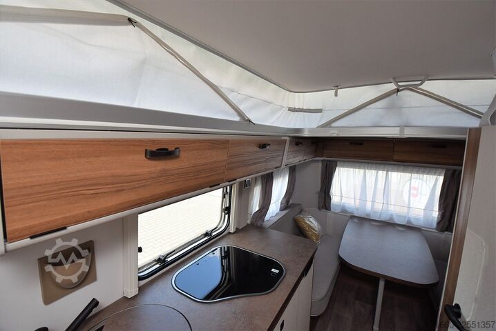 Caravana HYMER/ERIBA Eriba Touring 560 Komfort Paket, 1400kg