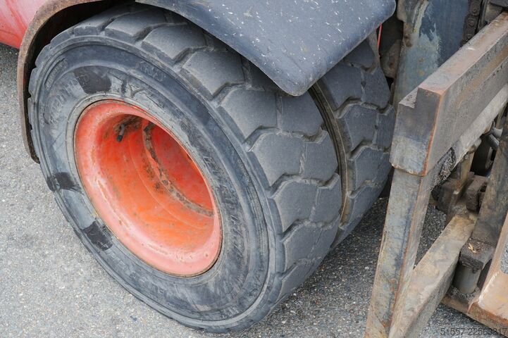 Gaffeltruck Linde H 30 D-03 | 2000