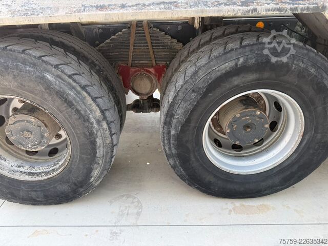 Swap body truck Iveco Trakker 410T45 Wechsel BETON+KIPPER 40T