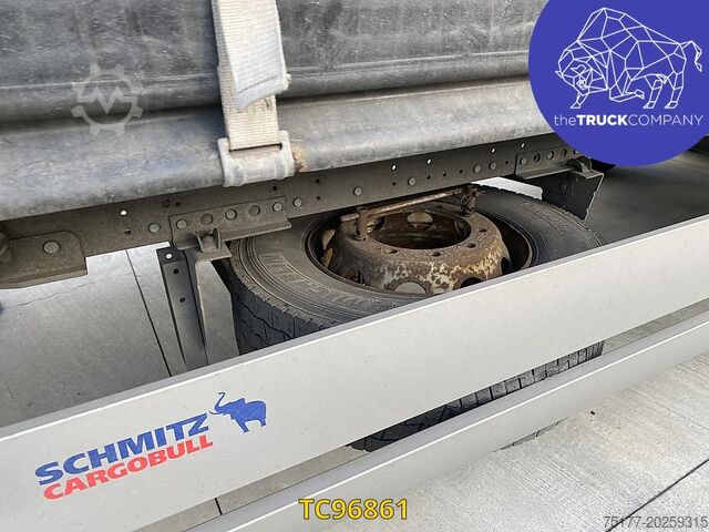 Skjutbara presenningar Schmitz Cargobull 