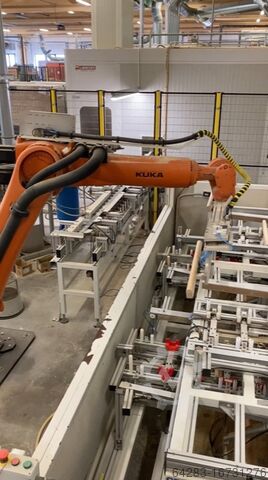Обрабатывающий центр BACCI, KUKA FC8 / DOUBLE JET