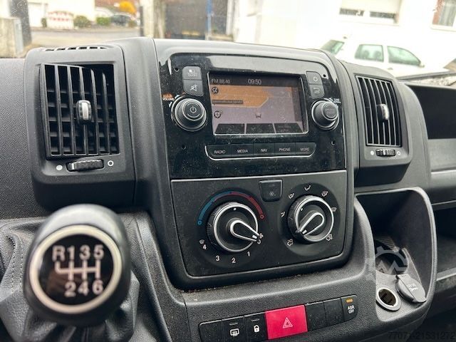 Vrachtwagen met bakwagen CITROEN Jumper  Koffer+LBW*4-35*Navi*Klima*Tempom*165PS*