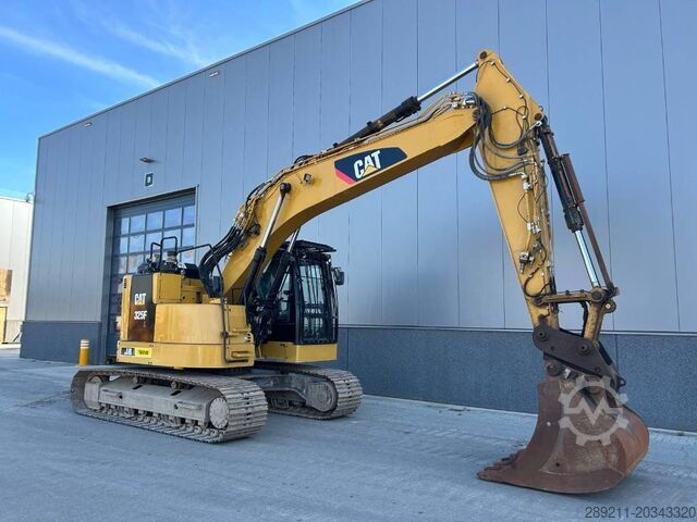 Εκσκαφέας ερπυστριοφόρος CAT 325 FL CR
