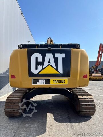 Vikšrinis ekskavatorius CAT 330 FL