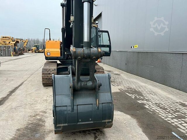 Telakaivukone Hyundai R 210