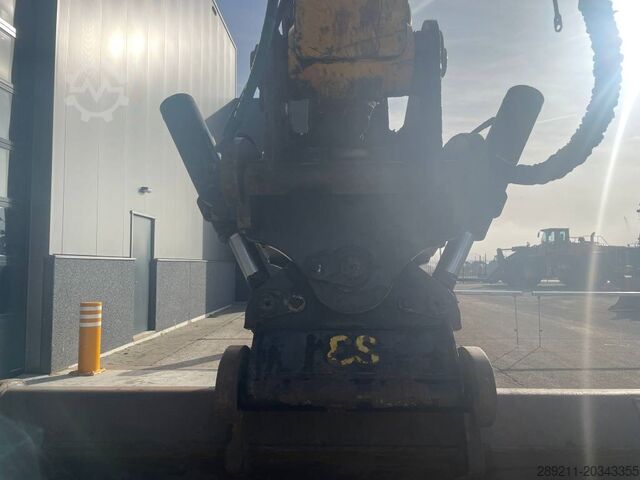 Kāpurķēžu ekskavators Liebherr R 926 LC