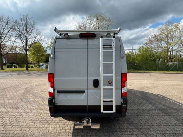 Dobozos furgon FIAT Ducato Maxi 35 180 L4H2 *Automatik*
