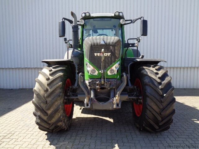 Traktoren (Schlepper) Fendt 824 Vario S4 ProfiPlus