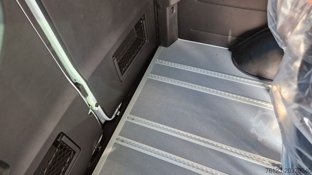 Minibus MERCEDES-BENZ Sprinter 311 Flexi Boden Rolli Doppel AC