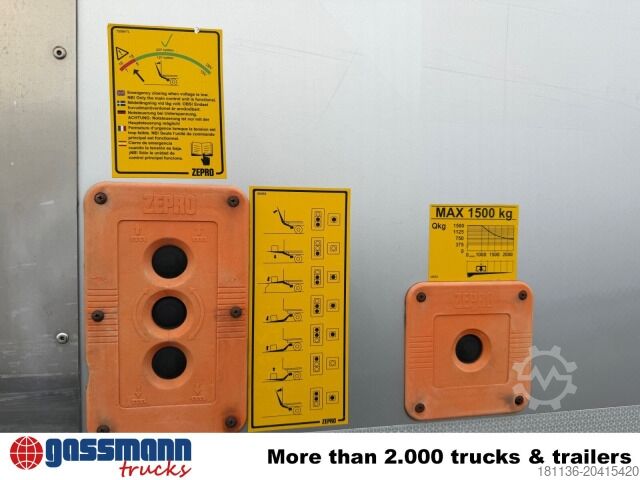 বক্স ট্রাক Mercedes-Benz Atego 1330 4x4, Iso-Koffer mit Heizung und LBW