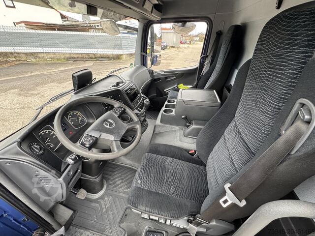 Atego 818 L sanduk 6,15 m, hidraulična platforma, klima, vazdušno ogibljenje Mercedes-Benz Atego 818 L Koffer 6,15m LBW, Klima, Luf