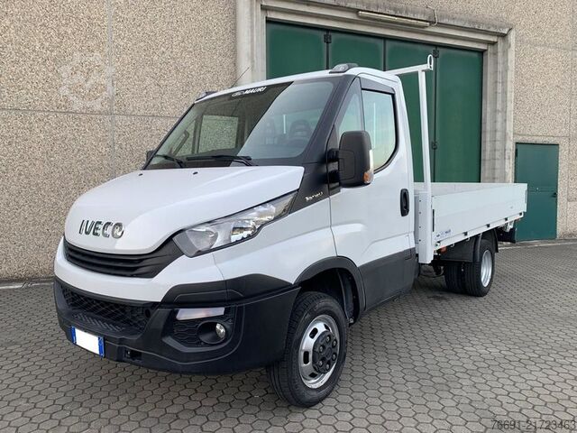 Fourgon pick-up Iveco Daily 35C12 - Cassone