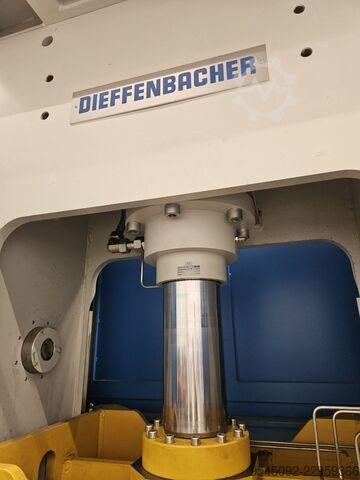 Trekkpresse Dieffenbacher PO 100