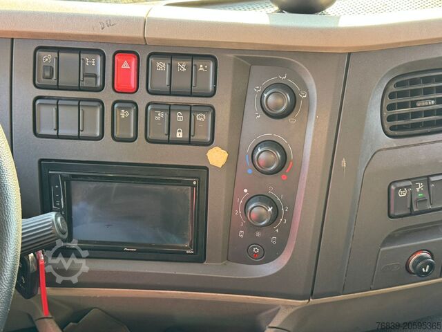 スライド式防水シート DAF LF260 Km 158.729