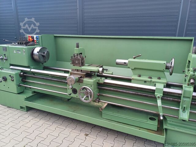 Tokarka universalna do metalu TOS SN 55 B