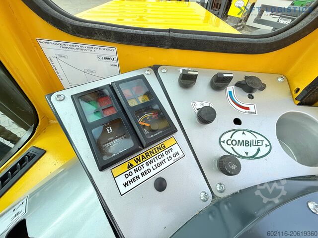 4 向叉车 Combilift C3000XL / GAS / DUPLEX 3200 / FREE LIFT