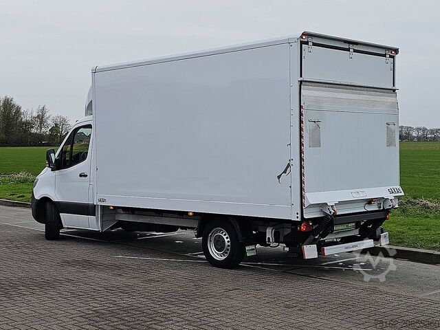 Chiếc vali MERCEDES-BENZ SPRINTER 316 Bakwagen Laadklep!