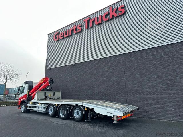 Transporter samochodowy Volvo FM 500 8X2 OPRIJWAGEN/MACHINE TRANSPORTER + PAL...