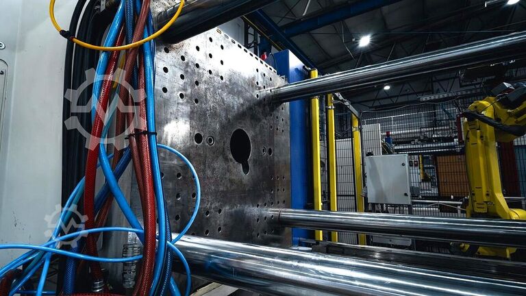 Įpurškimo liejimo mašina BATTENFELD HM 270/1330