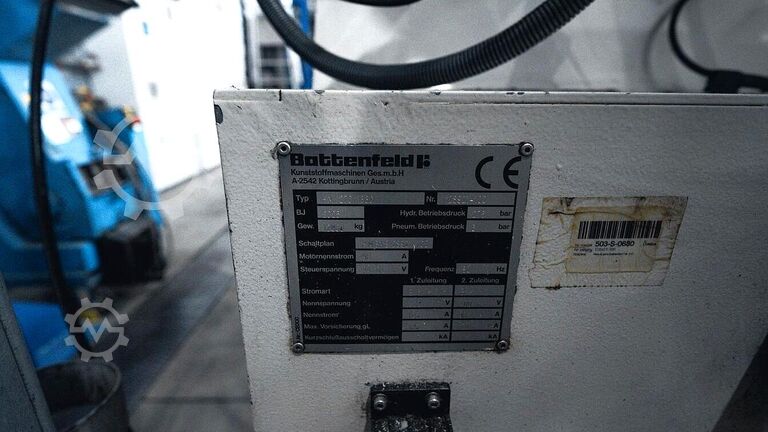 Įpurškimo liejimo mašina BATTENFELD HM 270/1330